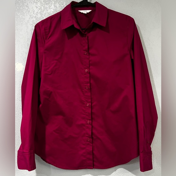 Tops - Women’s Time & True Burgundy Long Sleeve Button Down Shirt Size S (4-6)